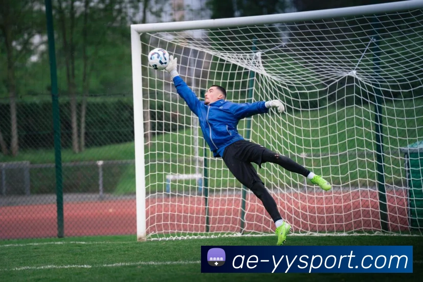 萨索洛中场透露可能为澳大利亚效力穆帅对年轻球员如同父亲般关爱